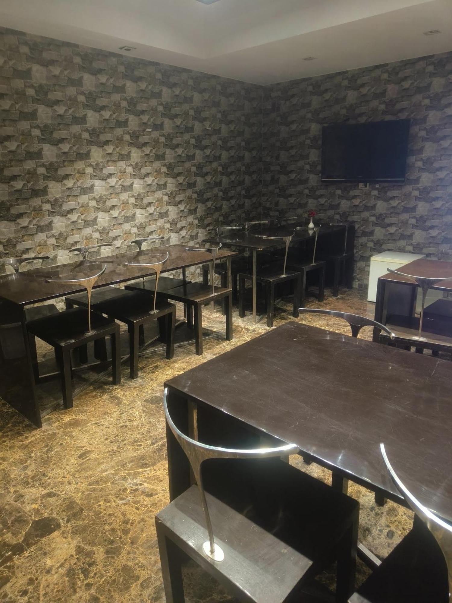 Good Palace Karol Bagh New Delhi