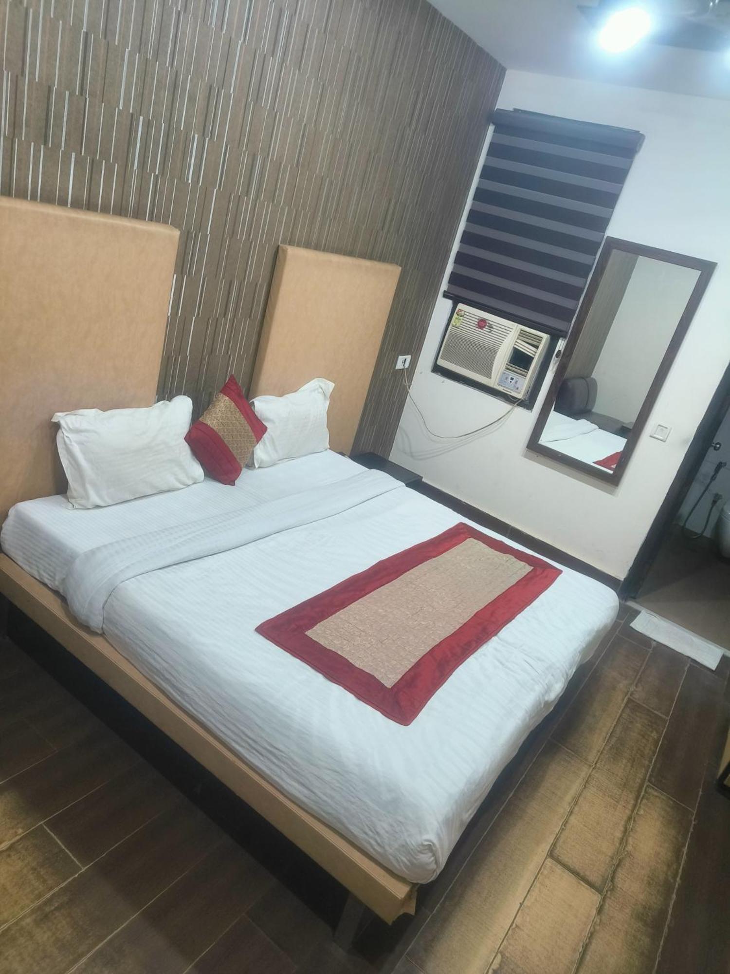 Hotel Good Palace Karol Bagh