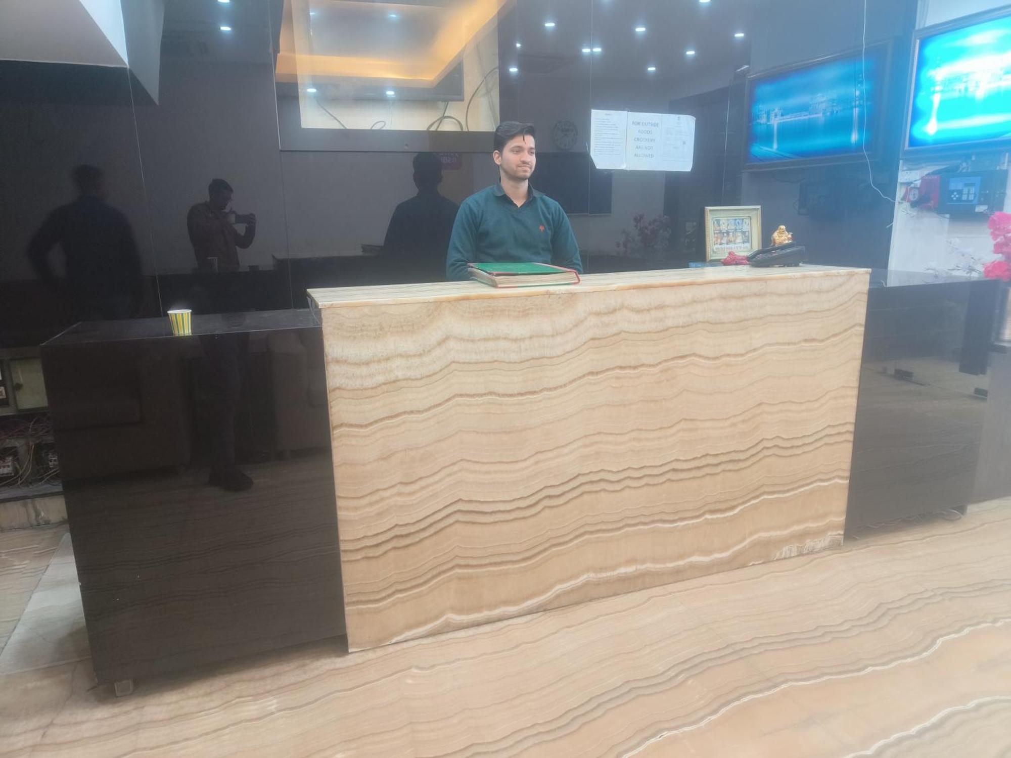 Good Palace Karol Bagh *