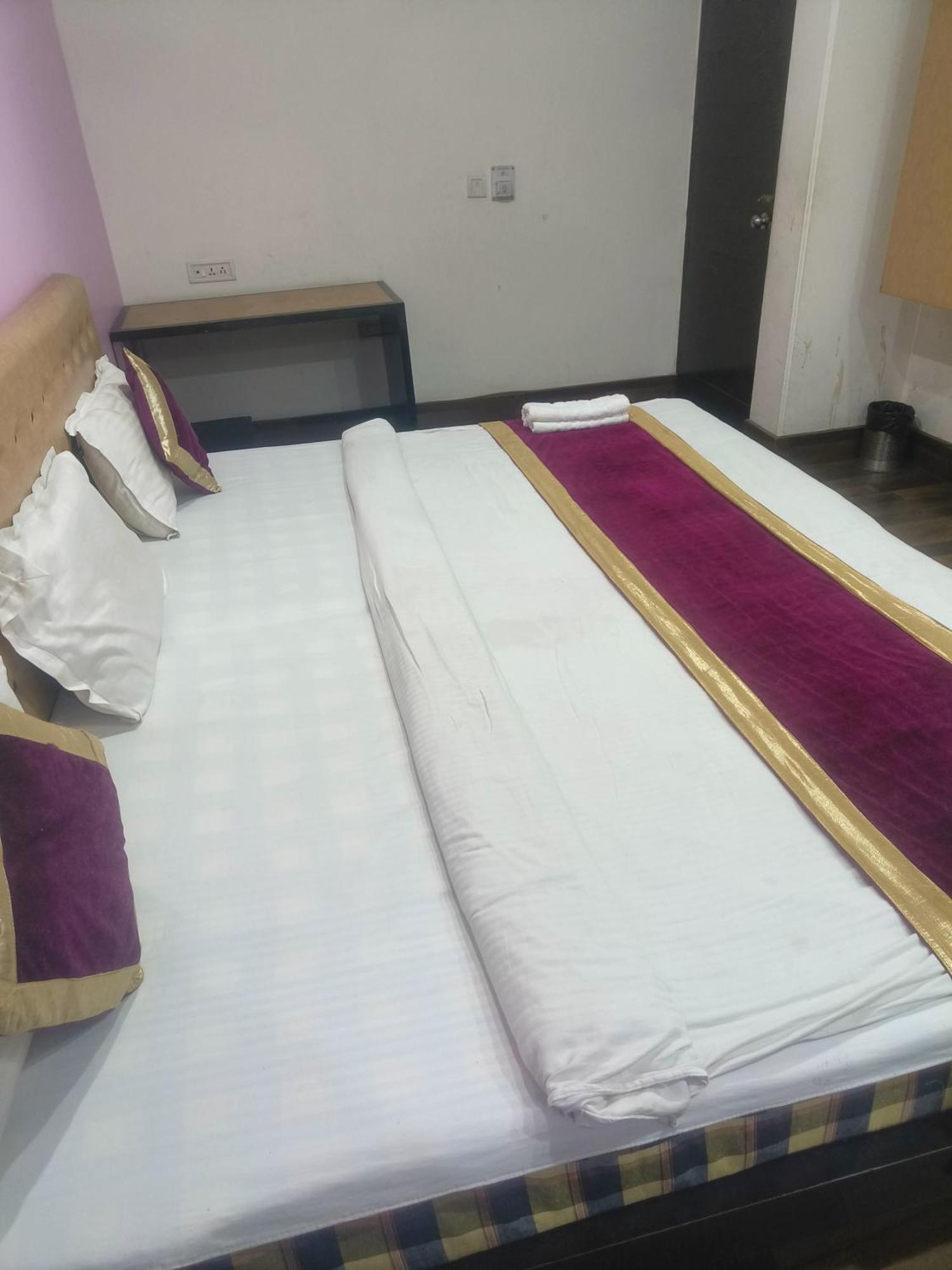 Hotel Good Palace Karol Bagh New Delhi